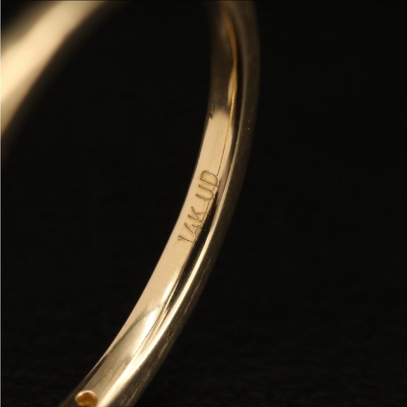 14K Emerald Band - Picture 6 of 7
